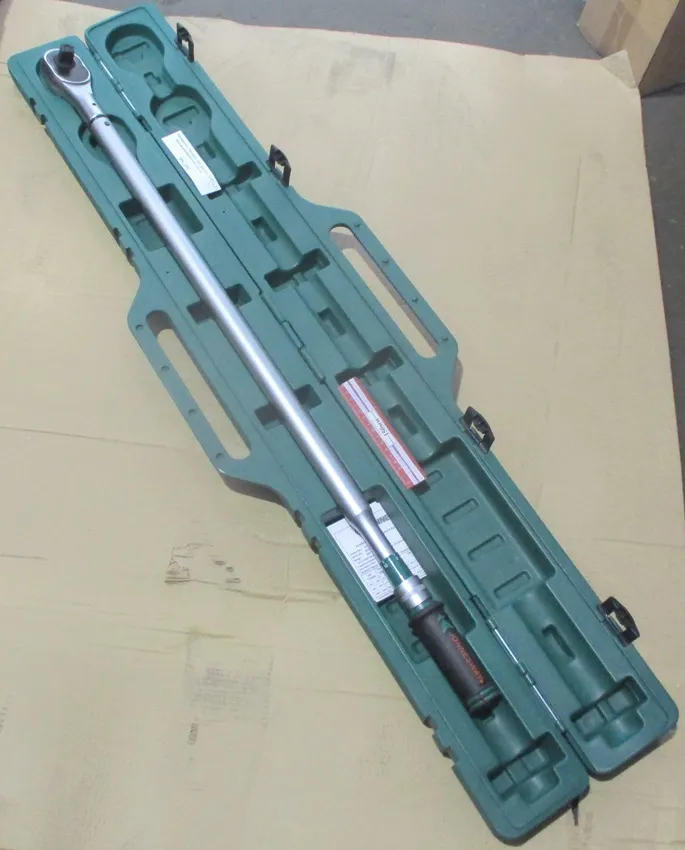 Ключ динамометрический 3/4"DR 200-1000 Нм / Jonnesway