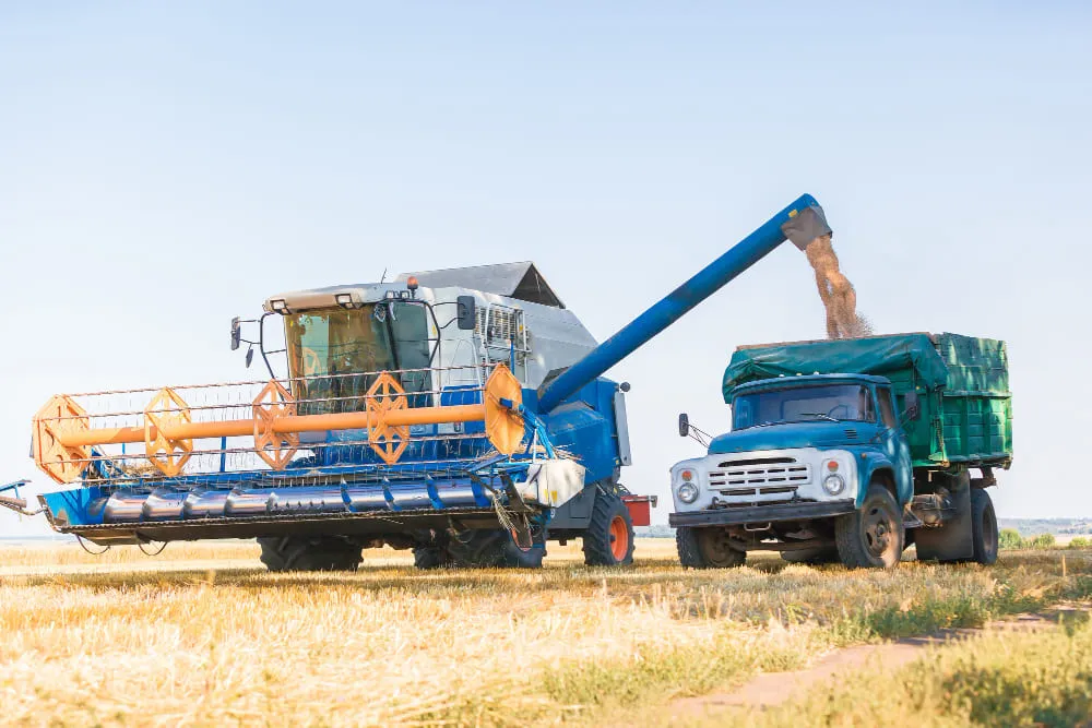 Как выбрать зерноуборочный комбайн: рекомендации по выбору комбайна в зависимости от условий хозяйства