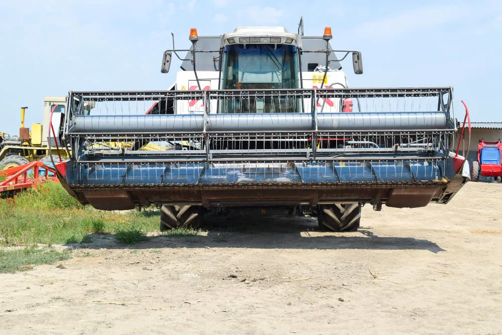 Как выбрать зерноуборочный комбайн: какой является самым лучшим