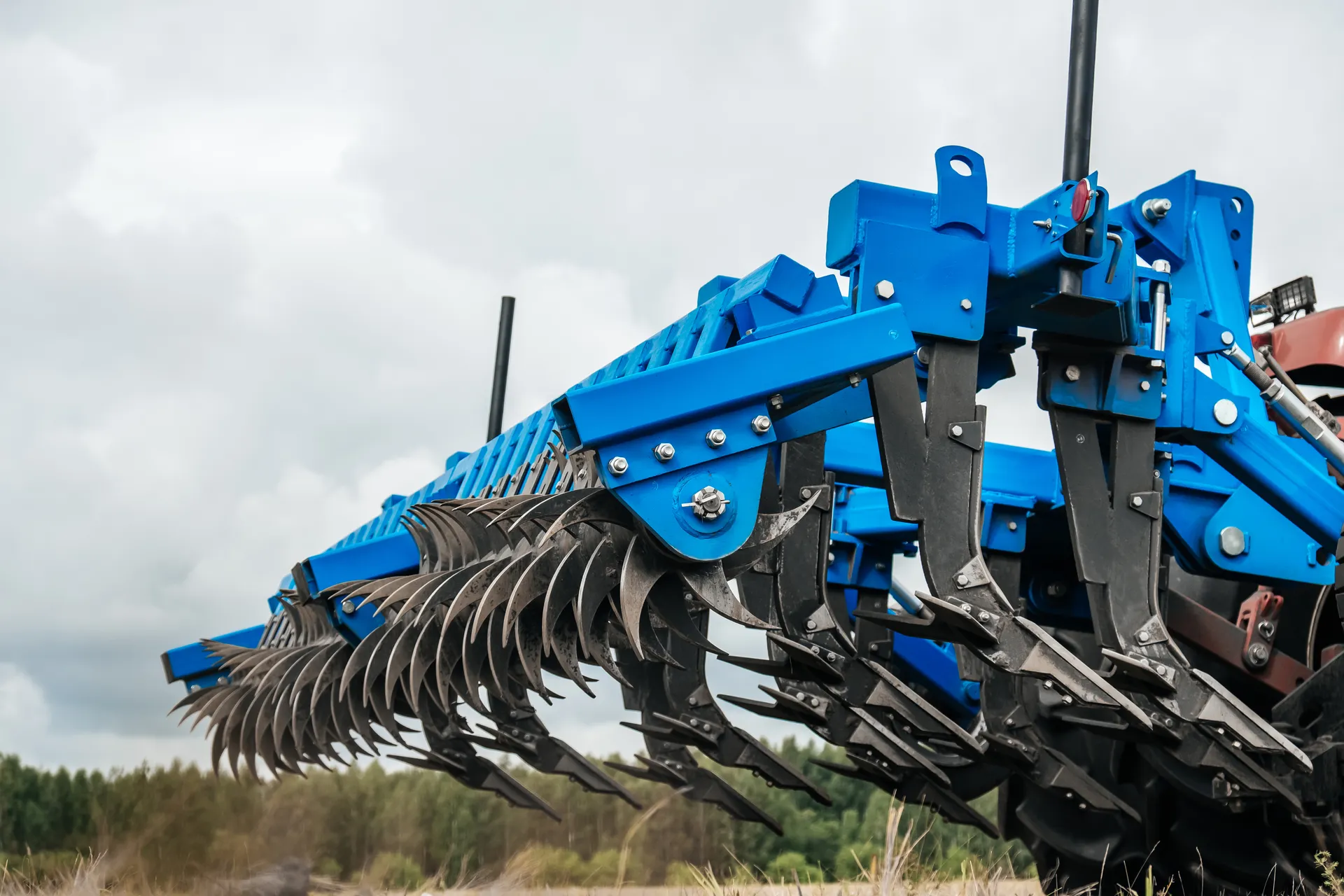 плуг чизельный